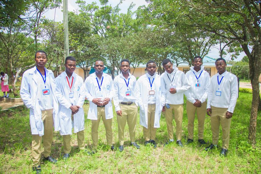 Future clinicians between practical sessions.